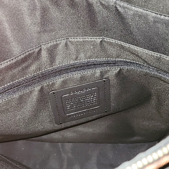 Coach Graham Structured Tote In Blocked Signature Canvas Varsity Stripe - Picture 10 of 16